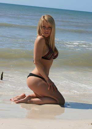 naked pics of girls in Arendtsville